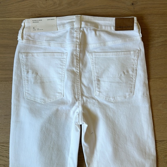 AE white jeans- new with tags - Picture 5 of 6